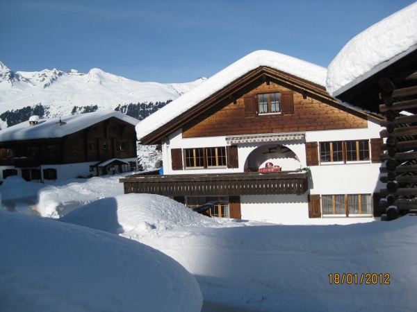  en location de vacances � Obersaxen Meierhof Surselva (Suisse).Cliquez pour agrandir la vue